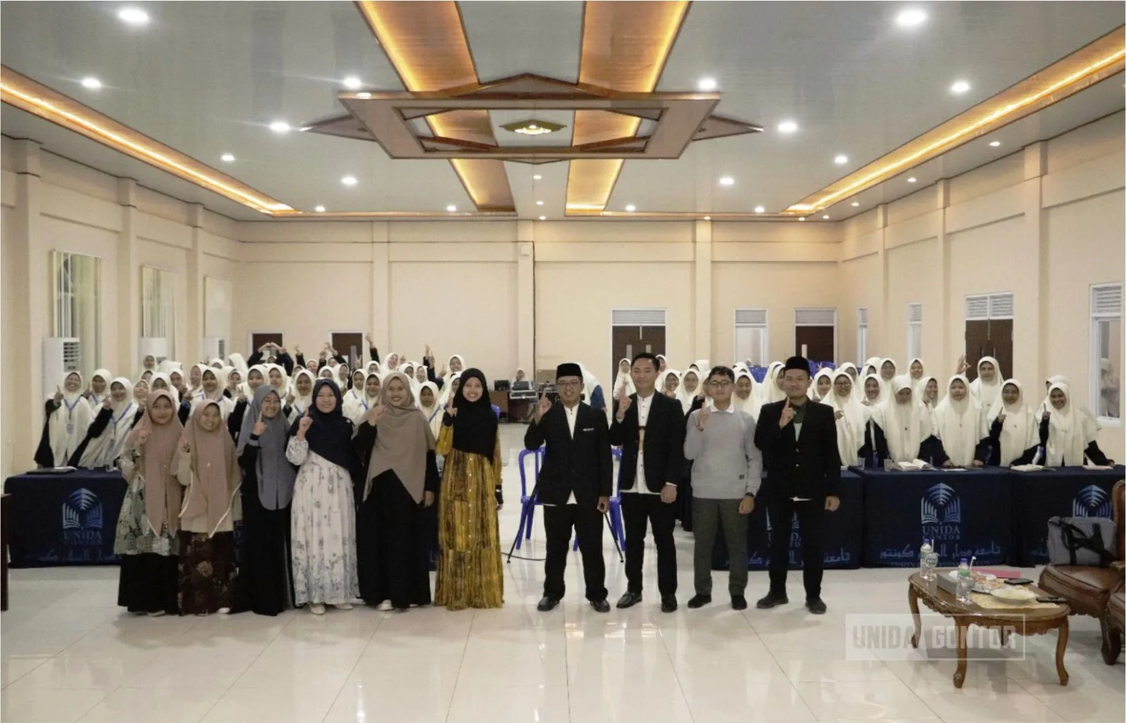 Ushuluddin Public Speaking UNIDA Gontor Cover
