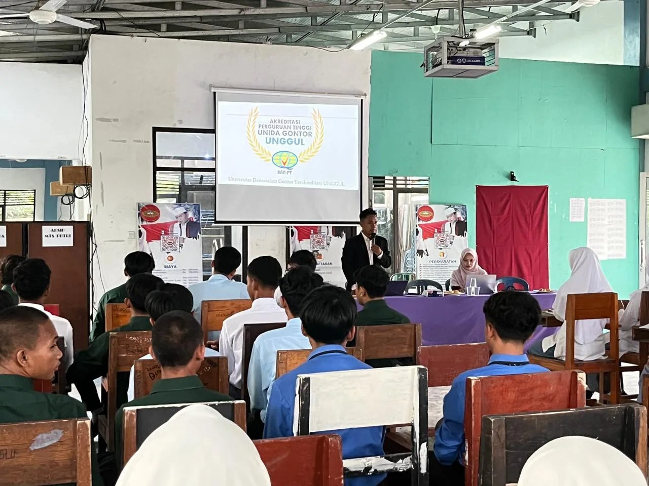 Mahasiswa Fakultas Tarbiyah UNIDA Gontor Laksanakan PPL di Ponpes Modern Al Muwahhidin Lombok Barat