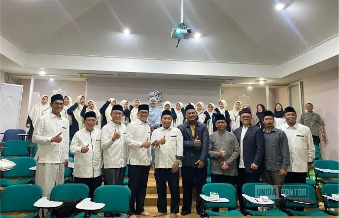 Kunjungan mahasiswi AFI UNIDA Gontor ke PUSDAI Jawa Barat untuk menggali spirit tauhid dalam dakwah kultural.
