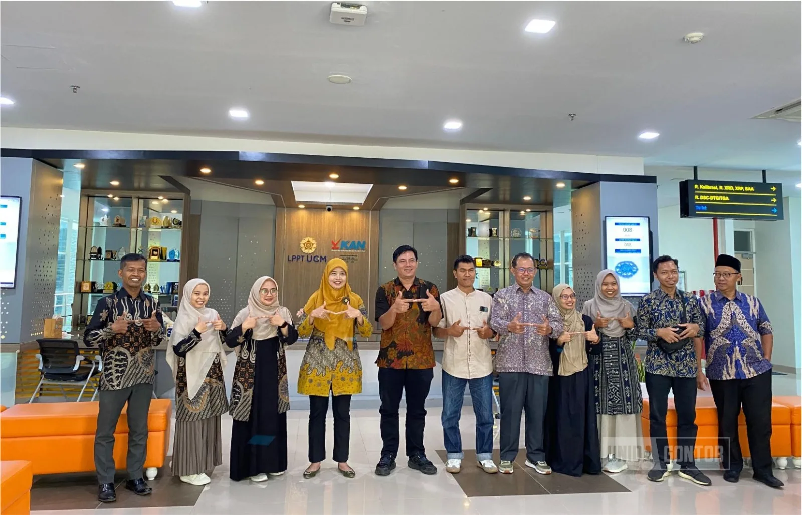 Dosen Prodi TIP UNIDA Gontor berdiskusi tentang kurikulum OBE dan agroindustri halal di LPH UGM, Yogyakarta.