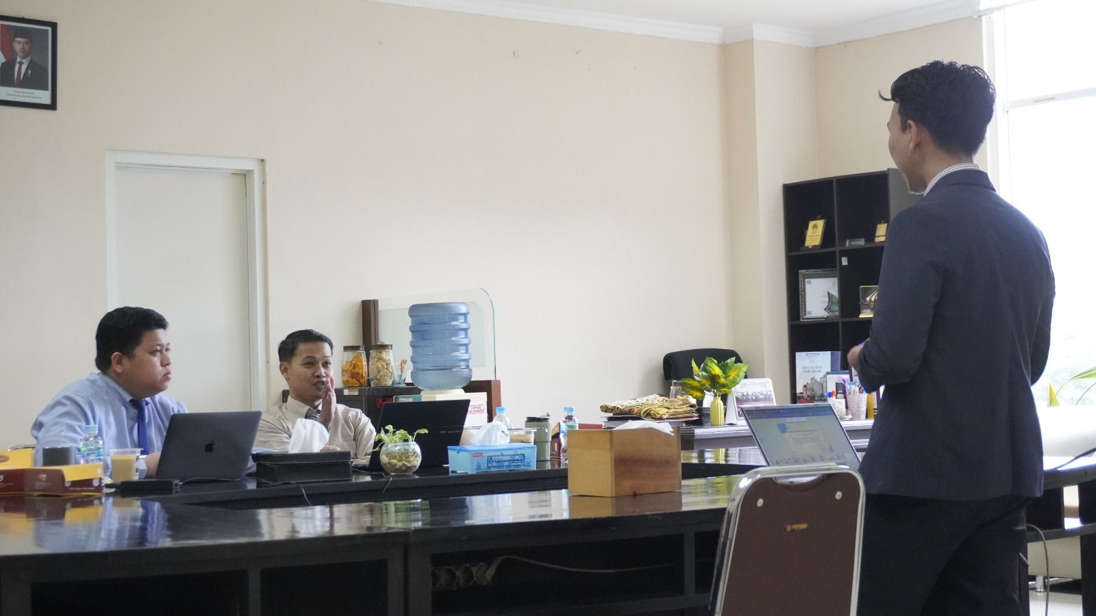 Sesi Diskusi Penguji dan Peserta Pilmapres FHum 2025