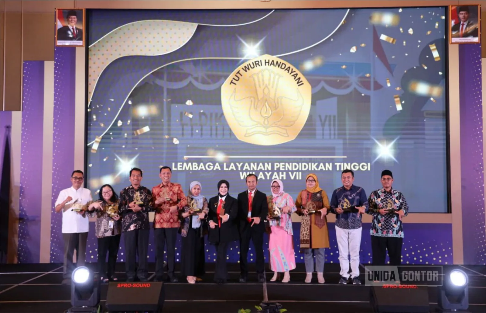 UNIDA-Gontor-Raih-Dua-Anugerah-di-Rakerpim-LLDIKTI-Wilayah-VII-2025
