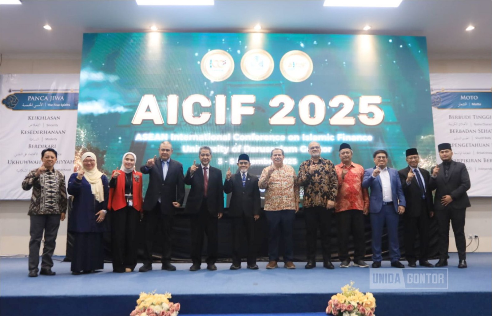 Panel discussion at the 13th AICIF 2025 at UNIDA Gontor, celebrating Gontor’s 100th anniversary and Islamic finance innovation.