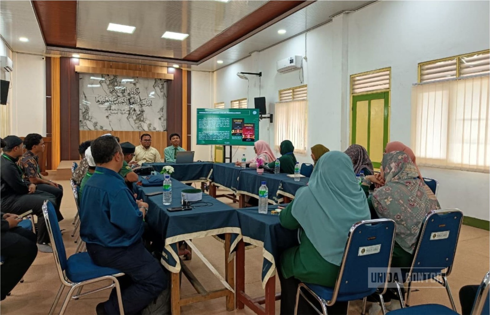 Guru Brainy Bunch Malaysia mengikuti general lecture pembelajaran bahasa di Center for Foreign Language Studies and Development, Gedung Al-Azhar Gontor.
