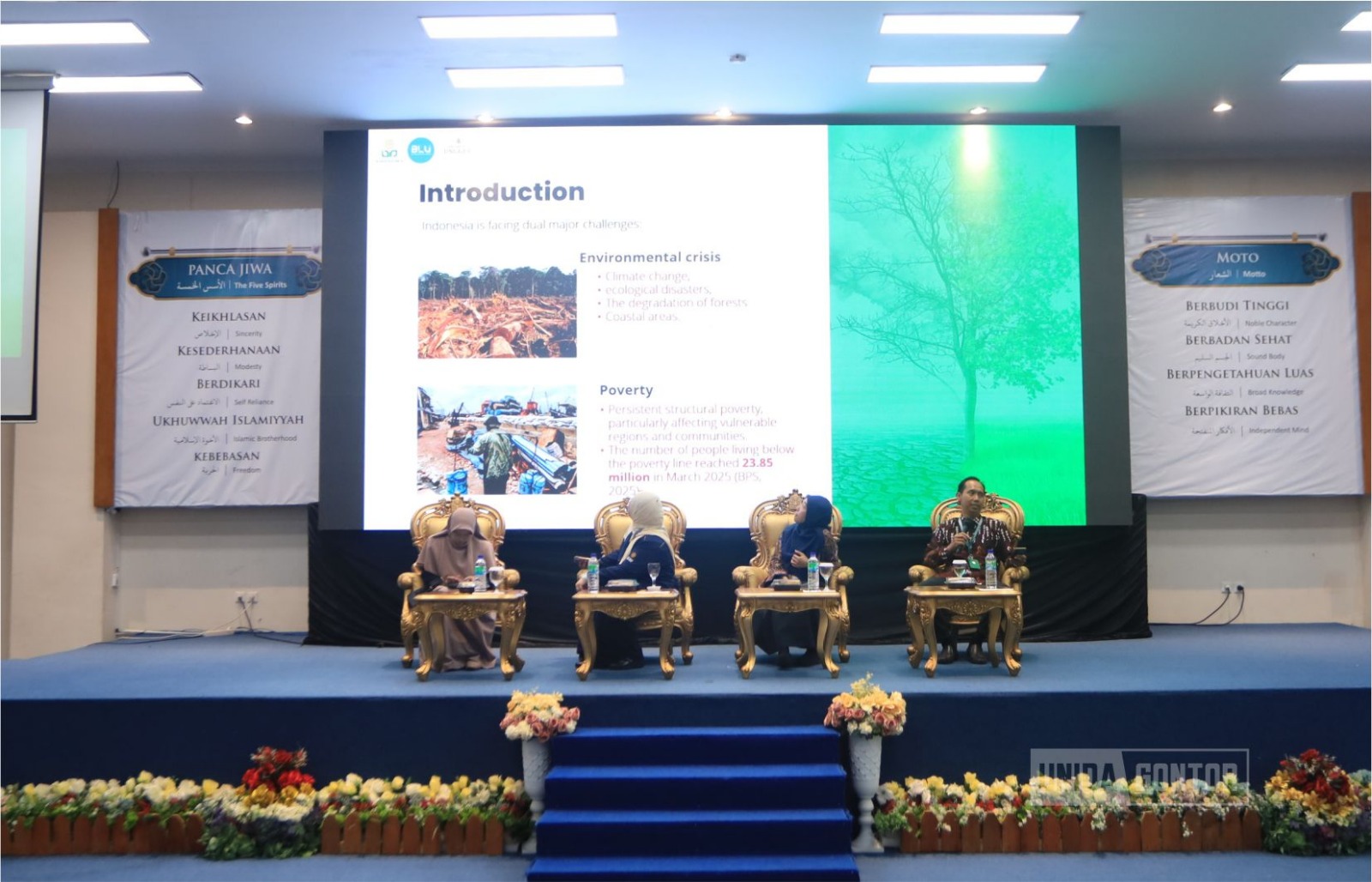 Global experts in a plenary session of the 13th AICIF 2025 at University of Darussalam (UNIDA) Gontor.