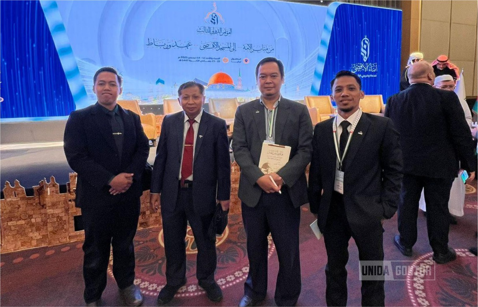 Tim E-Holistik Konseling UNIDA Gontor menghadiri Konferensi Wali Amanat al-Aqsha di Istanbul.