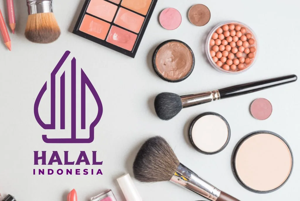 Perempuan muda menggunakan produk kosmetik halal sambil membaca label pada kemasan, menggambarkan tren kecantikan halal yang mengutamakan keamanan dan etika.