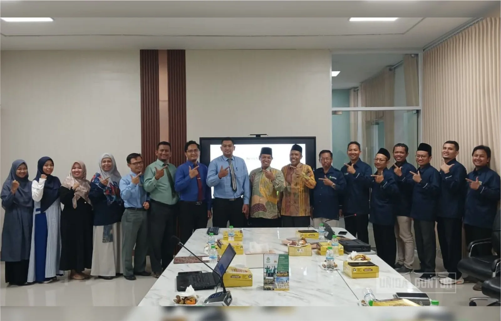 Tim CLSP UNIDA Gontor benchmarking ke LSP UIN Ponorogo bersama pimpinan dan manajer LSP.