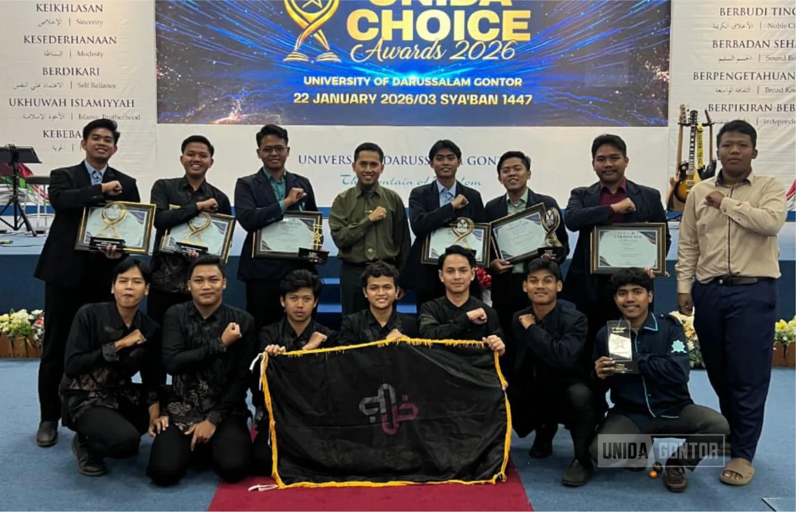 Kegiatan UNIDA Choice Award 2026 dengan mahasiswa Prodi PBA penerima penghargaan
