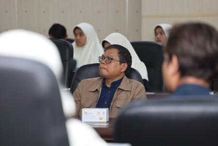 inspire 1 - Fakultas Humaniora UNIDA Gontor