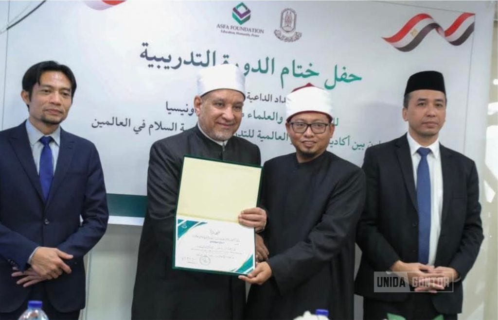 Dosen UNIDA Gontor Raih Beasiswa Daurah Al-Azhar untuk Penguatan Dakwah Moderat Global