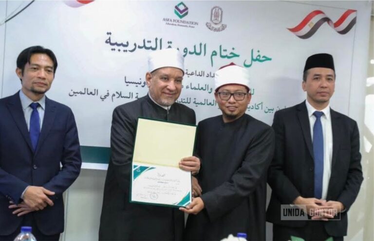 Dedi Mulyanto dosen UNIDA Gontor peserta daurah Akademi Al-Azhar Global di Kairo Mesir