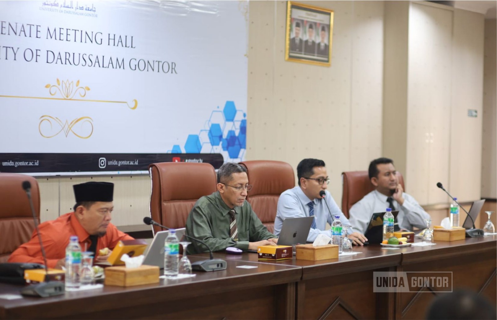 FGD LP2IP UNIDA Gontor membahas indikator Monev pembelajaran berbasis OBE bersama UPPS