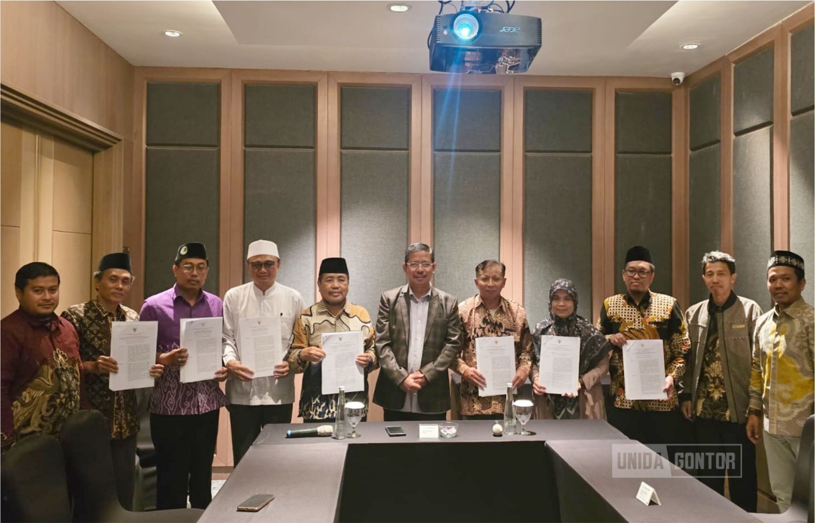 UNIDA Gontor Resmi Terima KMA Prodi Doktor Pendidikan Bahasa Arab