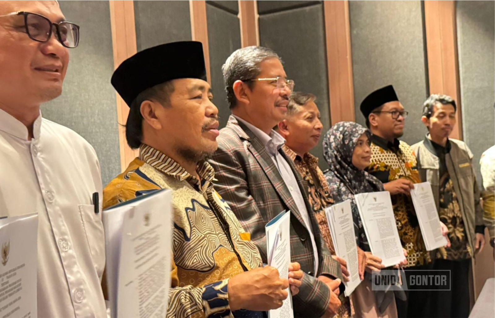 UNIDA Gontor Resmi Terima KMA Prodi Doktor Pendidikan Bahasa Arab