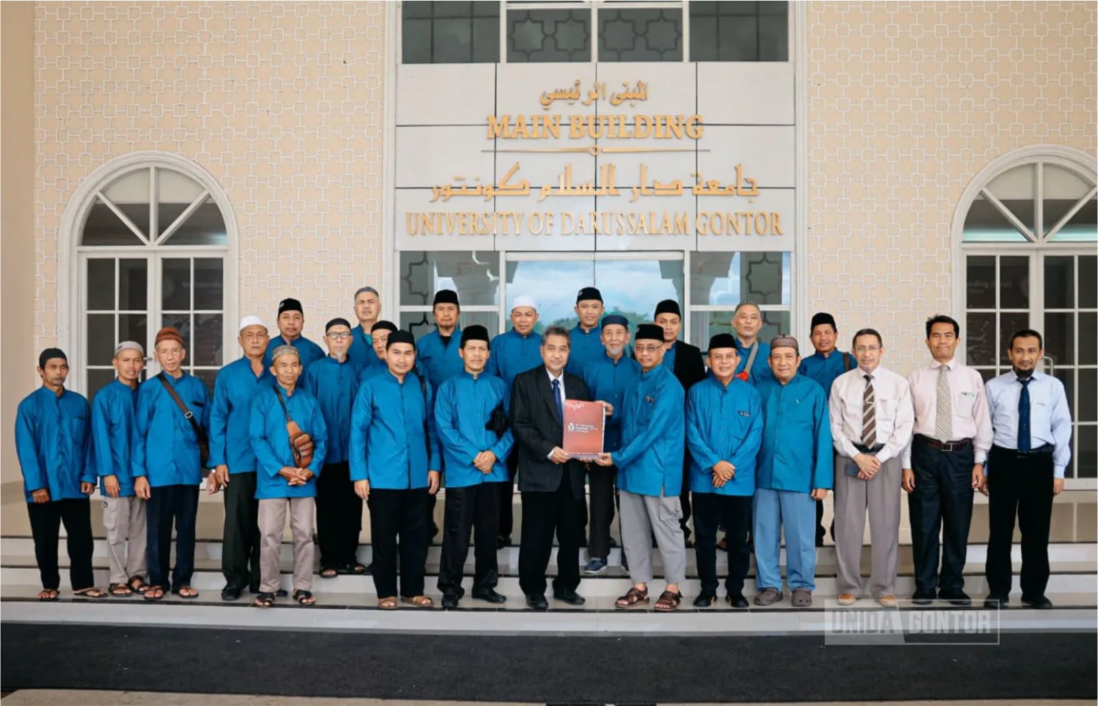 Pengurus YPIAFI Malang melakukan kunjungan resmi ke Universitas Darussalam Gontor