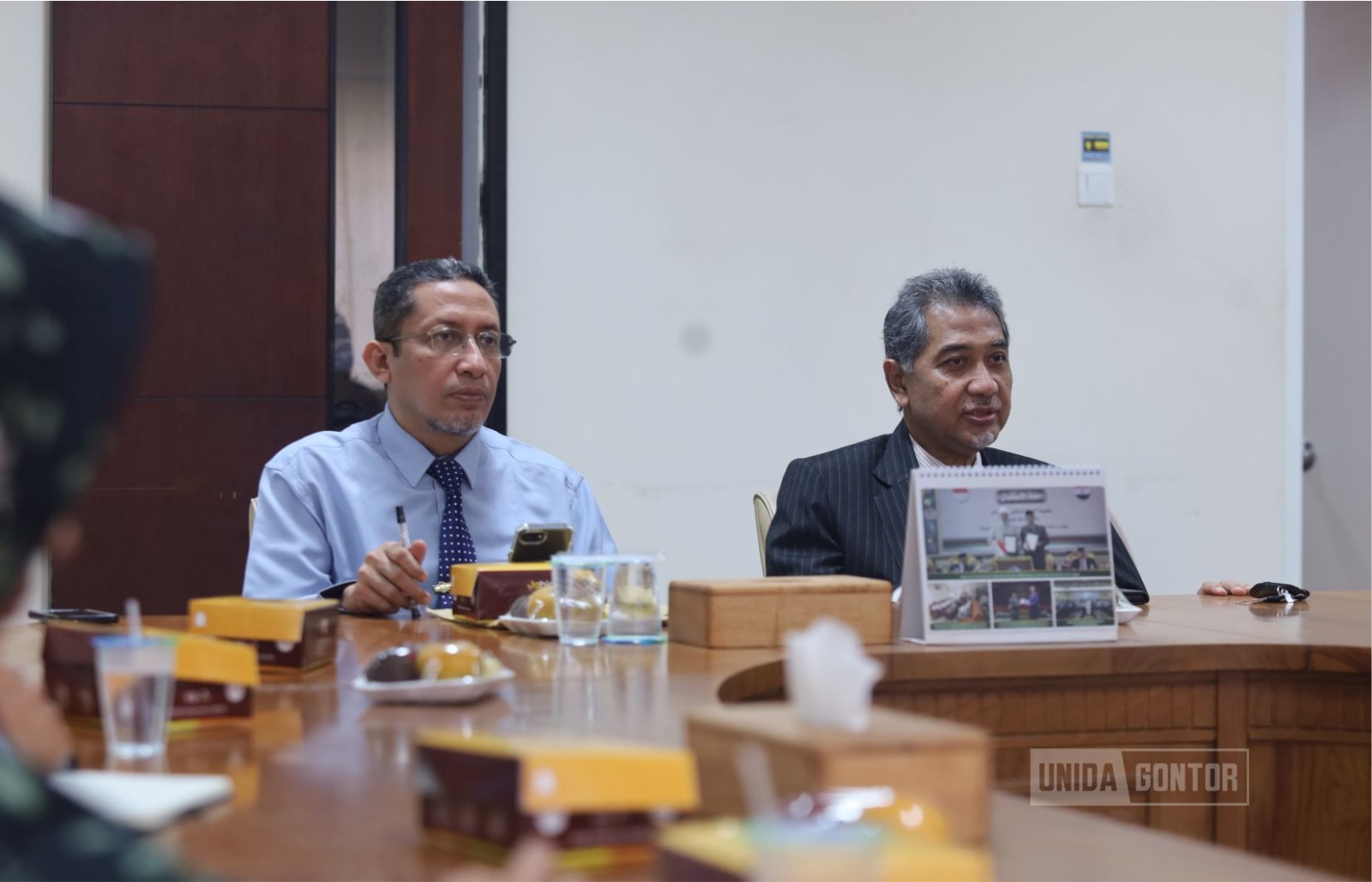 Rektor UNIDA Gontor melepas peserta KKN Internasional 2026 tujuan Brunei Darussalam dan Malaysia di Gedung Rektorat.