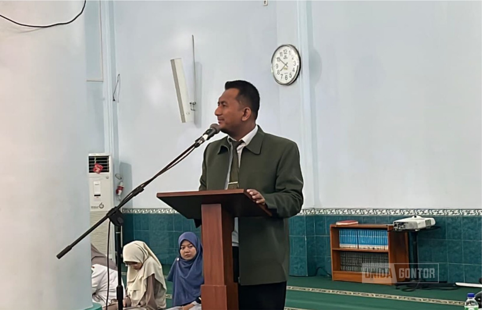 Pembukaan Arabic Camp MTsN 2 Ponorogo bersama Pusdiklat UNIDA Gontor di kampus.