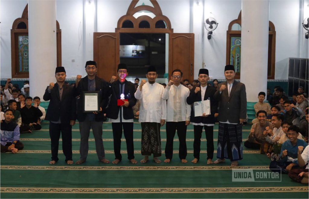 UNIDA Gontor Gelar Tasyakuran Mahasiswa Baru 2026 dan Penyerahan Wakaf Simbolis