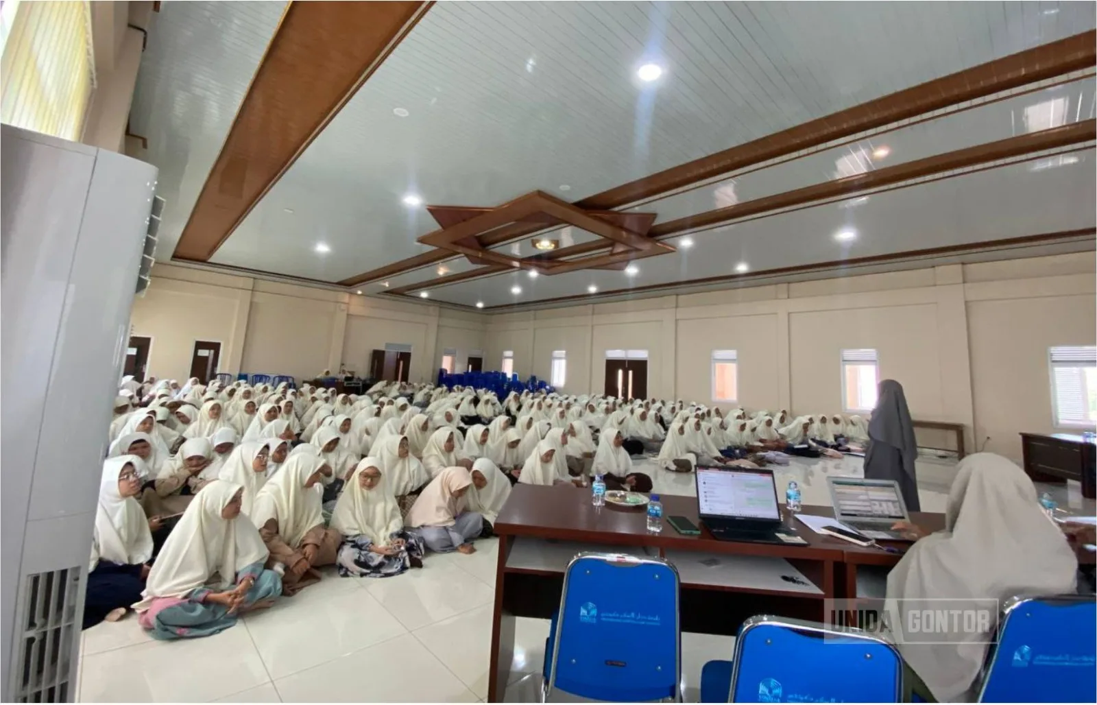 Academic Briefing Program Studi Farmasi UNIDA Gontor untuk mahasiswi baru