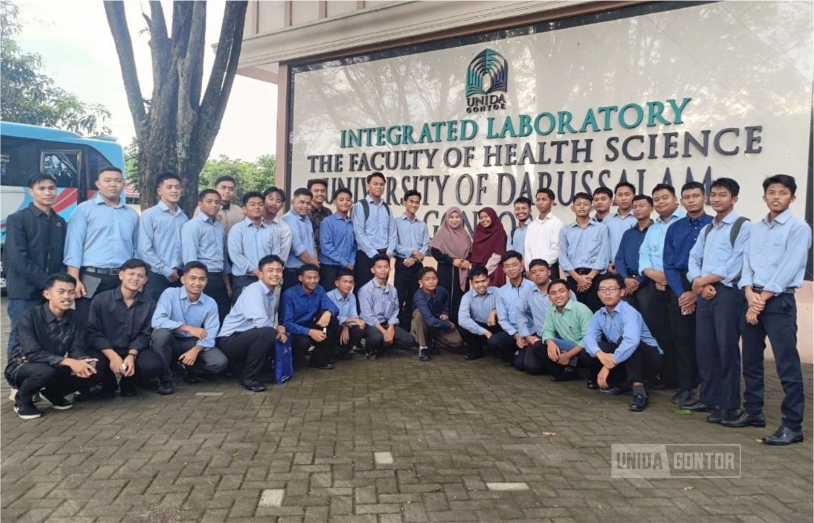 Mahasiswa baru Farmasi UNIDA Gontor mengikuti Academic Briefing dan Skill Lab di Laboratorium Terpadu Fakultas Ilmu Kesehatan.