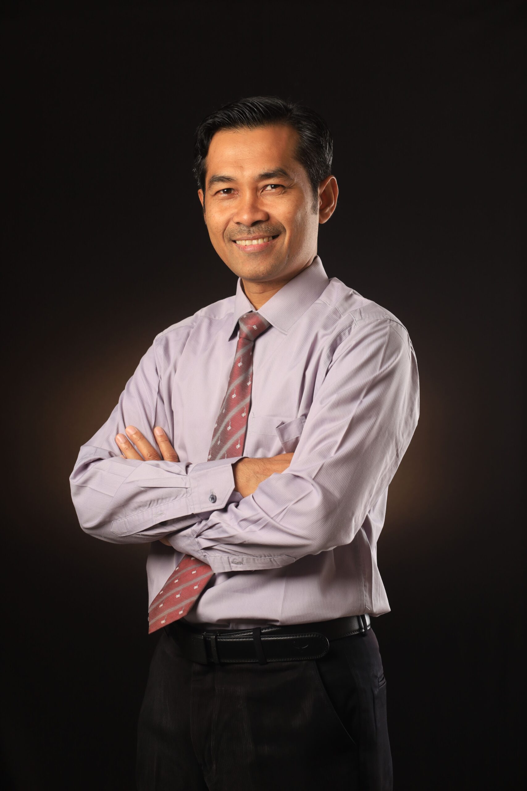 Dr. Ahmad Saifulloh bersama tim peneliti internasional SSEAC 2026 di bidang AI dan pendidikan demokrasi