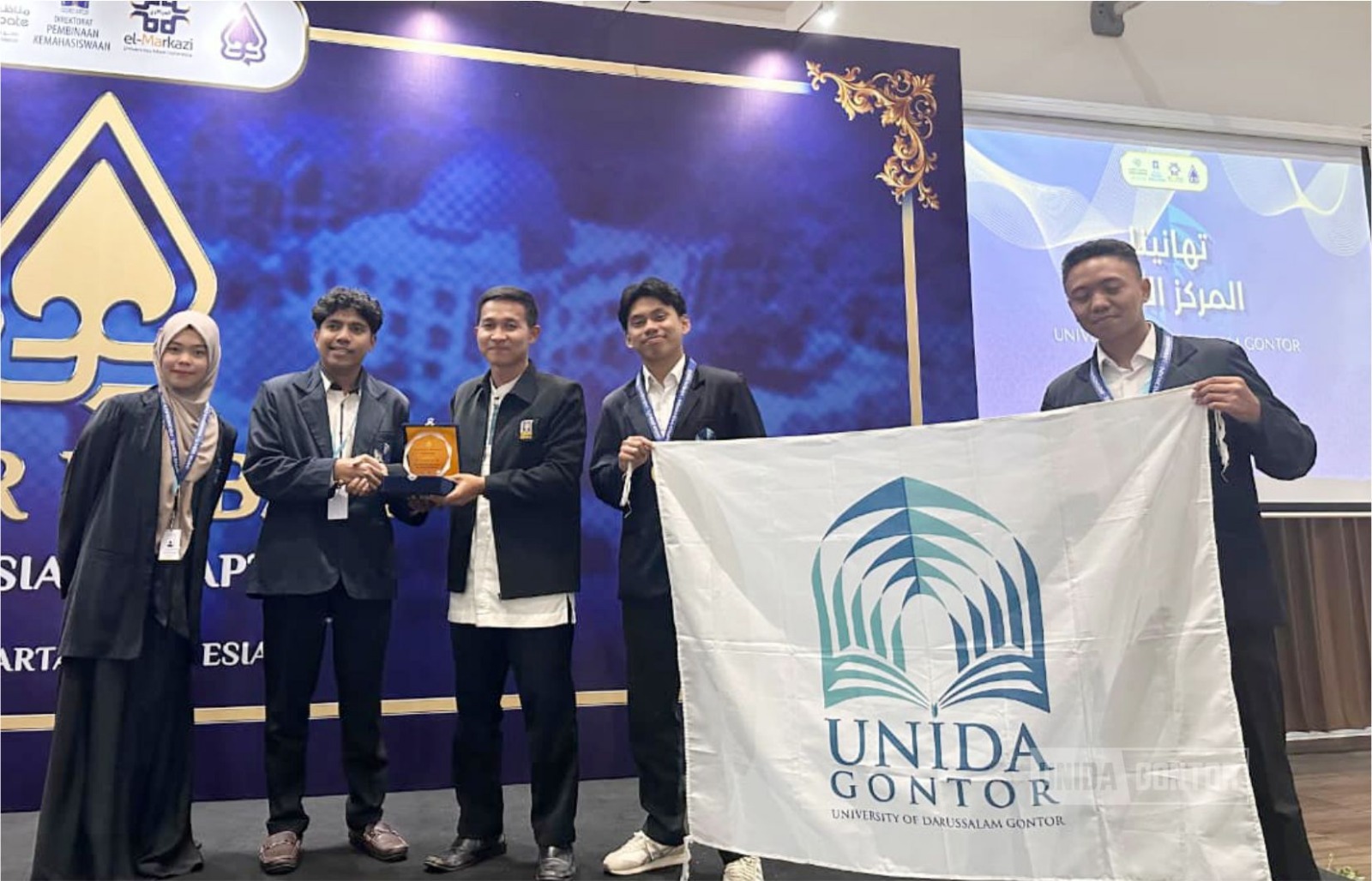 Delegasi UNIDA Gontor meraih Juara 1 UADC di Universitas Islam Indonesia Yogyakarta dan lolos ke QatarDebate 2026