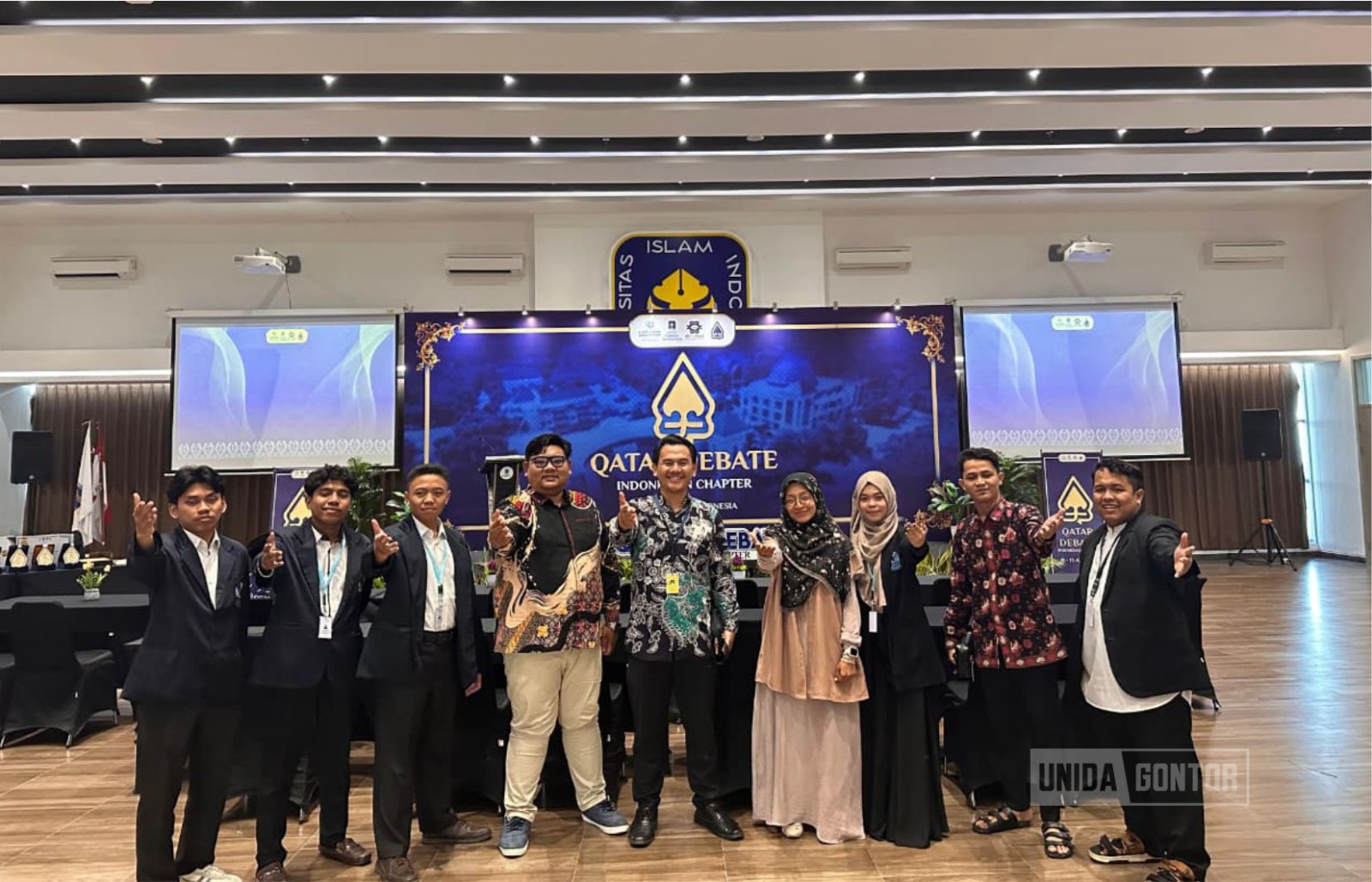 Delegasi UNIDA Gontor meraih Juara 1 UADC di Universitas Islam Indonesia Yogyakarta dan lolos ke QatarDebate 2026