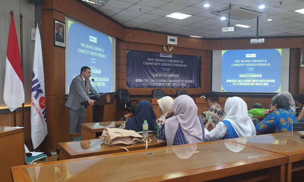 Aspikom dan UNIDA Gontor2