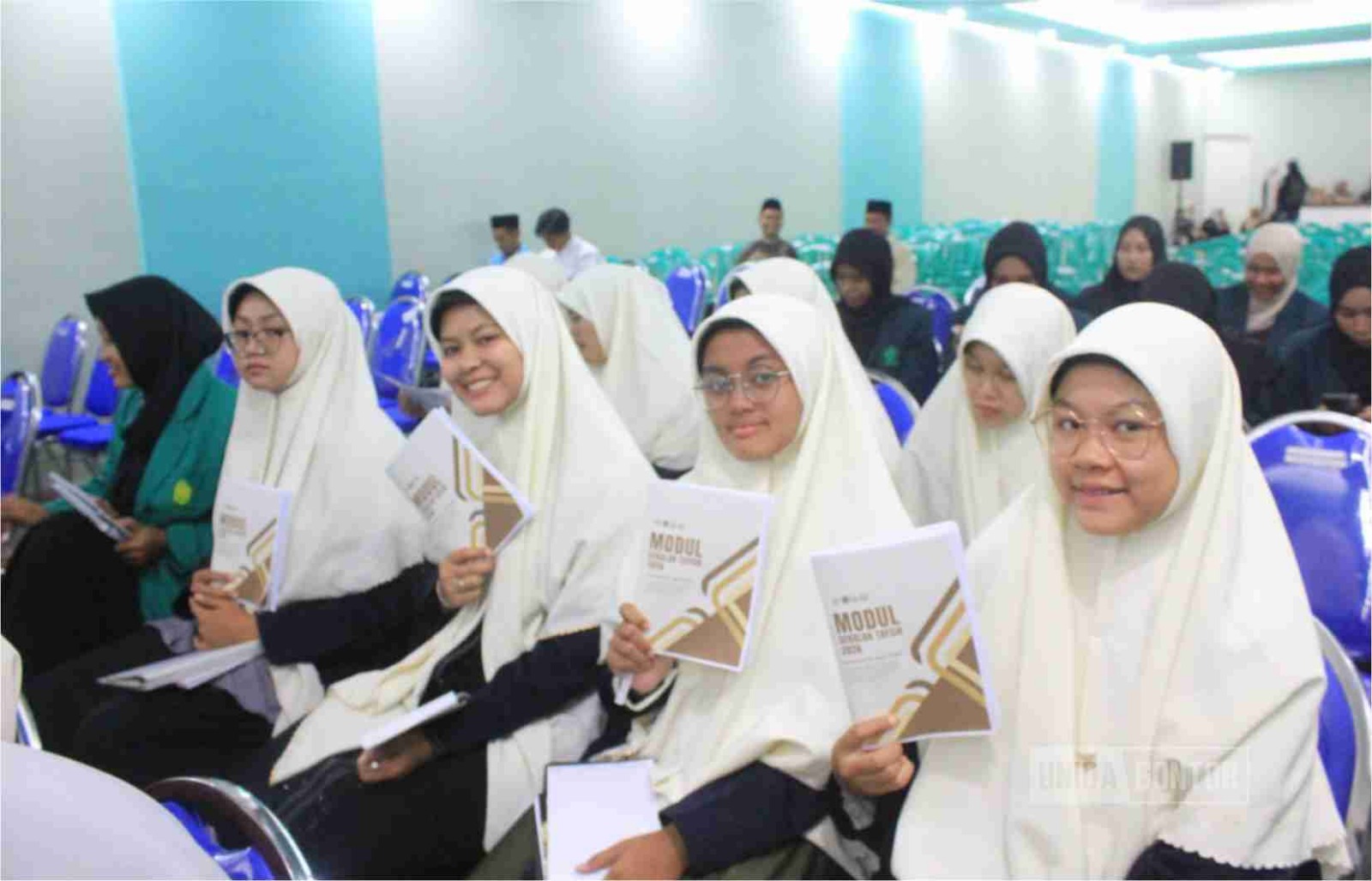 Delegasi IQT UNIDA Gontor mengikuti Sekolah Tafsir dan Seminar Tafsir Nasional di UAC Mojokerto