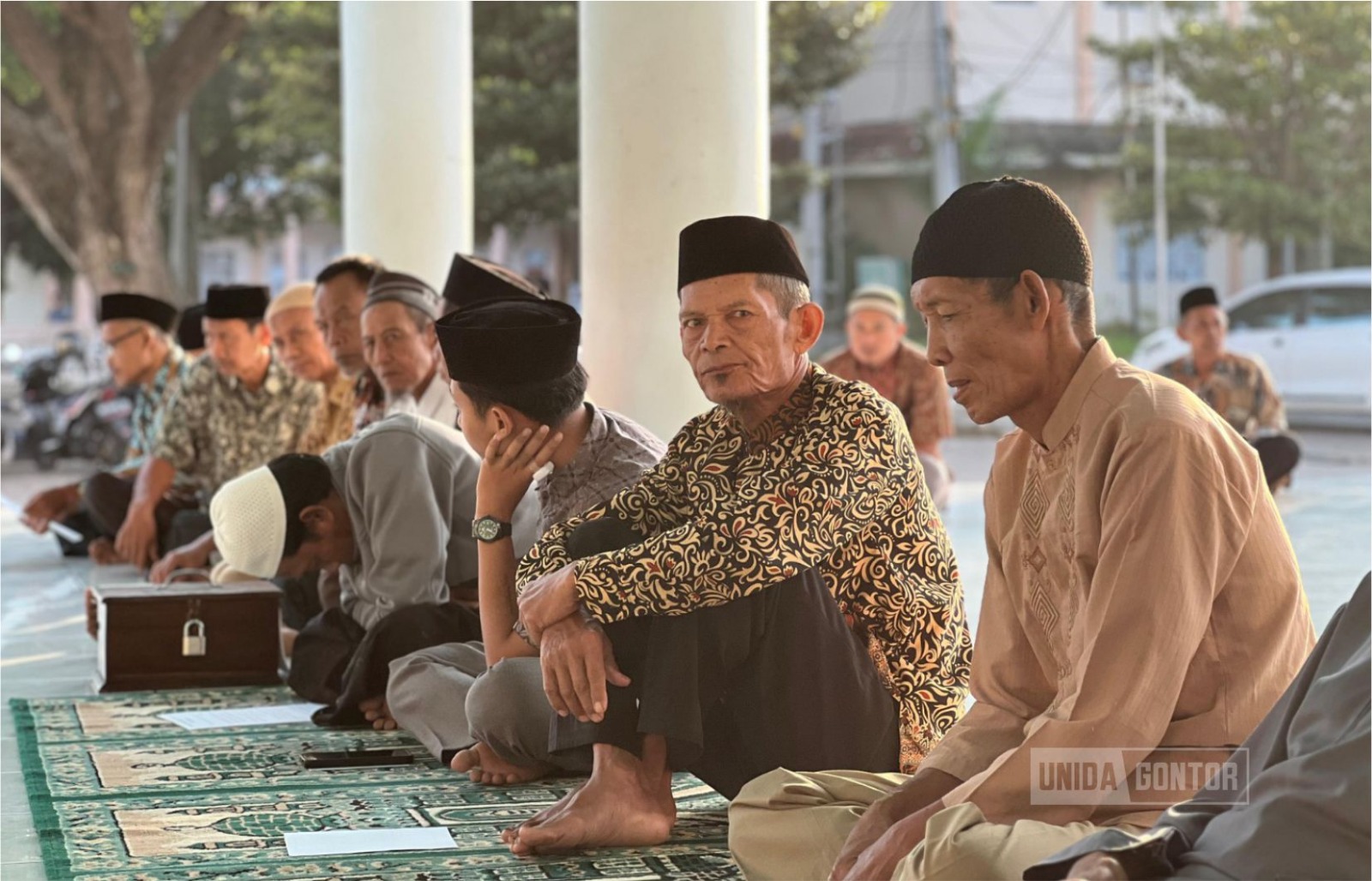 Kajian Ahad Pagi UNIDA Gontor membahas nilai kearifan ibadah qurban di Masjid Jami’