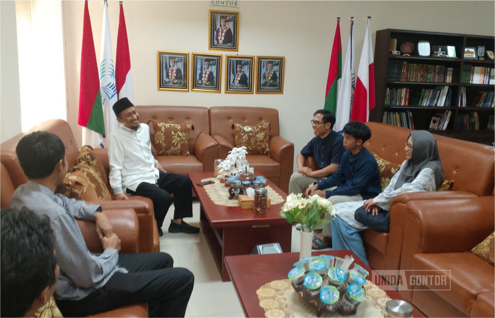 Rektor Telkom University berkunjung ke Gontor membahas AI dan pendidikan karakter