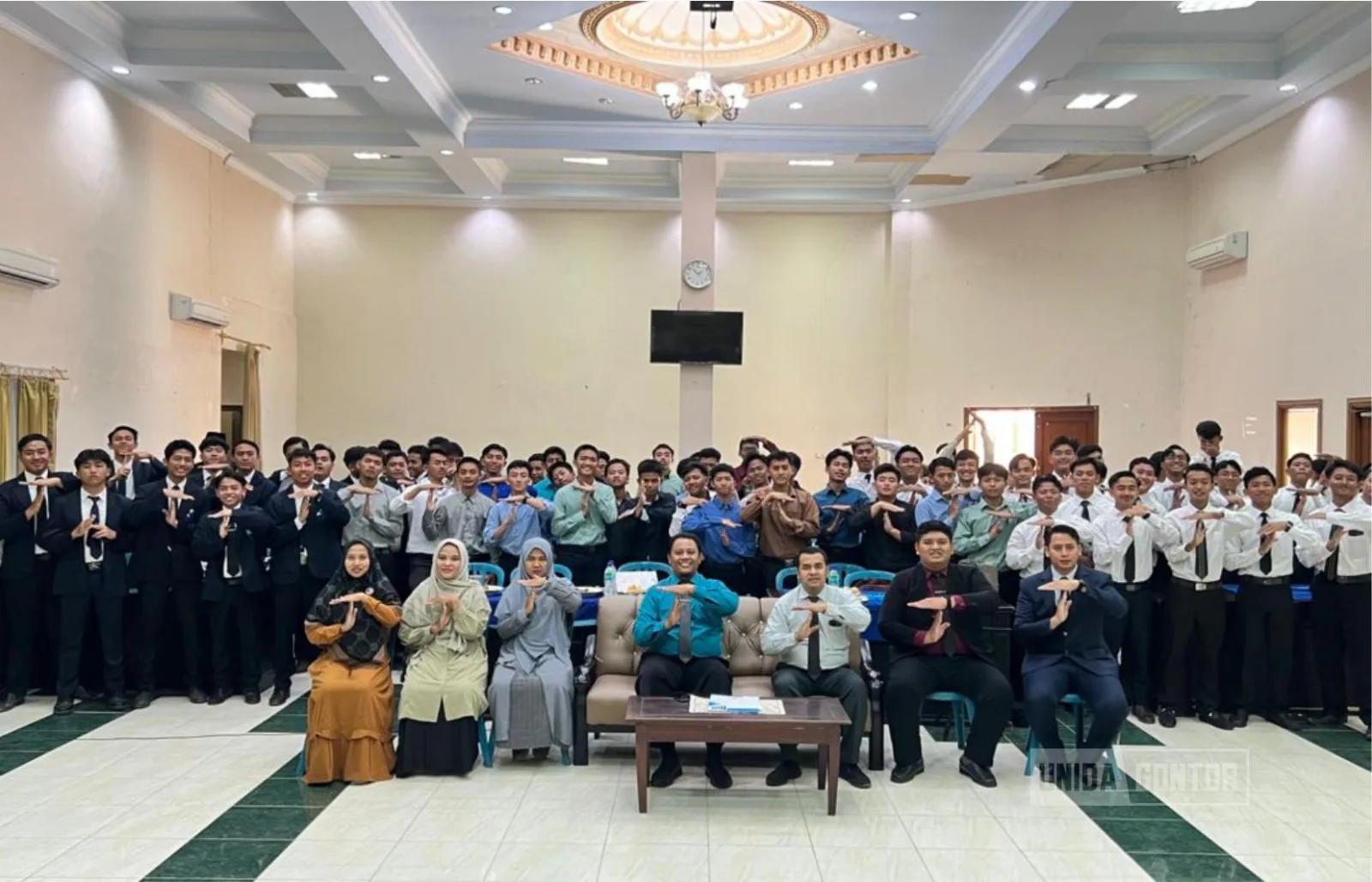 Pelantikan pengurus HMP PAI ke-35 dan pengukuhan cluster elit Nukhbah PAI di Hall CIOS UNIDA Gontor