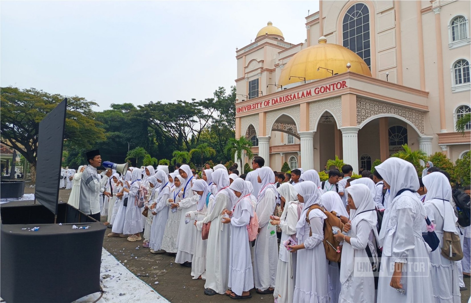 Pelatihan manasik haji siswa SD Kecamatan Siman di Universitas Darussalam Gontor dengan pendampingan mahasiswa Ta’mir