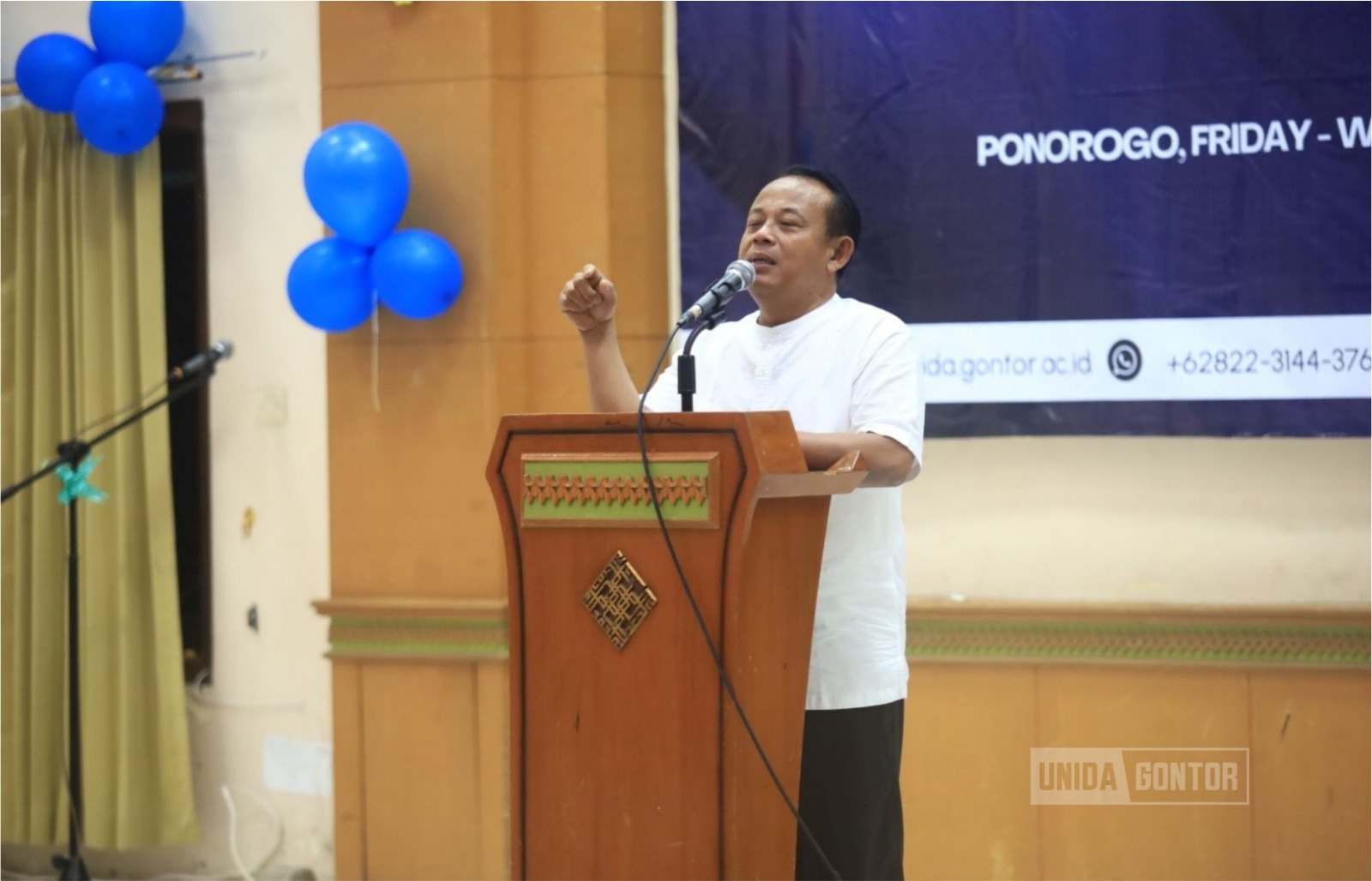 Penutupan program Intensive Language Course SMPN 4 Ponorogo di UNIDA Gontor