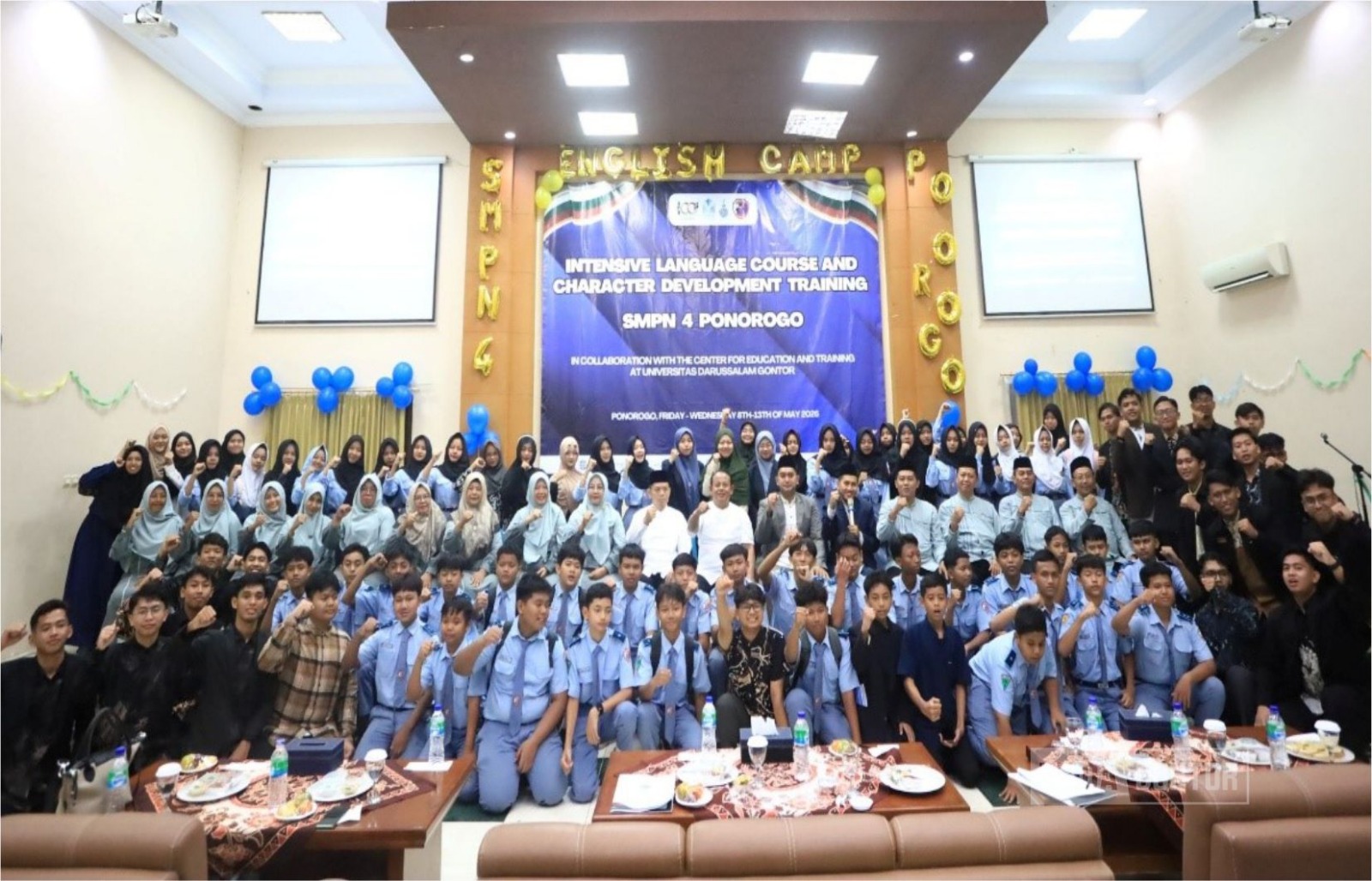 Penutupan program Intensive Language Course SMPN 4 Ponorogo di UNIDA Gontor