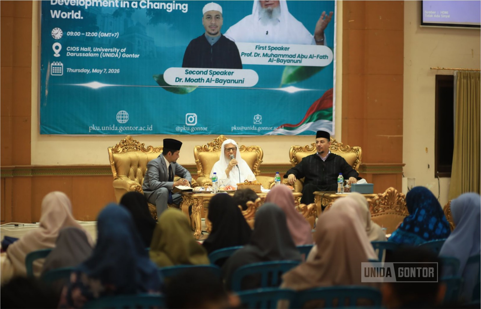 Seminar internasional UNIDA Gontor bertema dakwah Islam dan pembangunan manusia di Hall CIOS