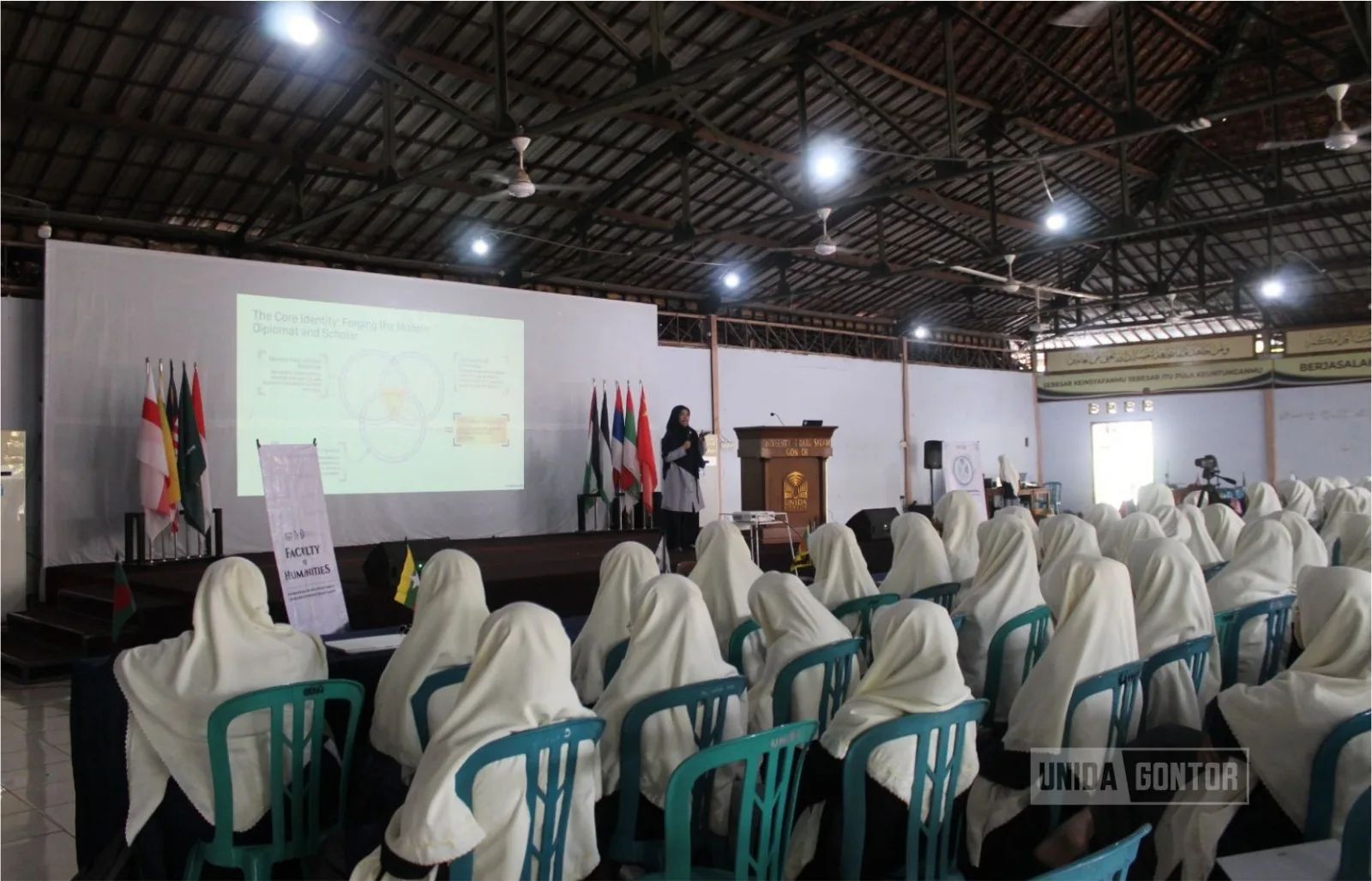 Sosialisasi VMTS Fakultas Humaniora UNIDA Gontor di Aula Kelas C