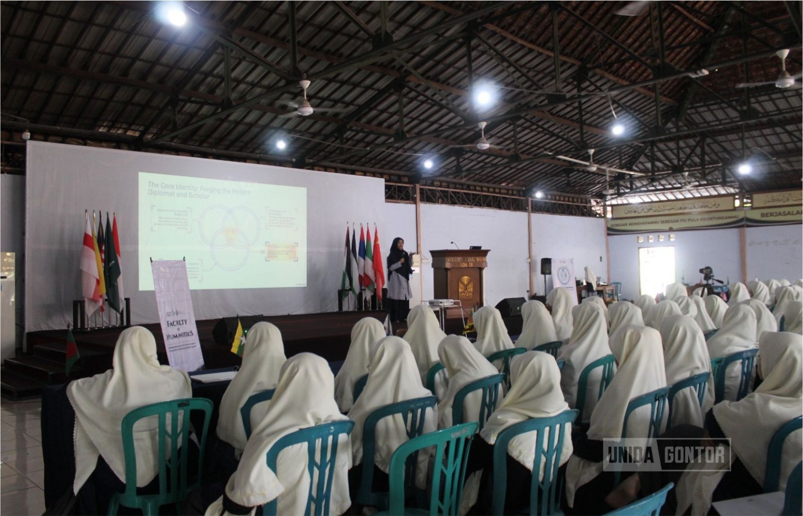 Sosialisasi VMTS Fakultas Humaniora UNIDA Gontor di Aula Kelas C