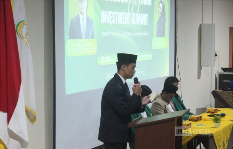Mahasiswa UNIDA Gontor melantunkan tilawah pada Young Investment Summit 2026 di UIN Ponorogo
