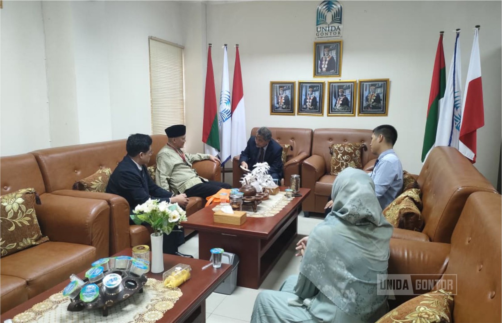 Wisdom Speech Hubungan Internasional UNIDA Gontor bersama Diplomat Amar Ma’ruf membahas politik MENA