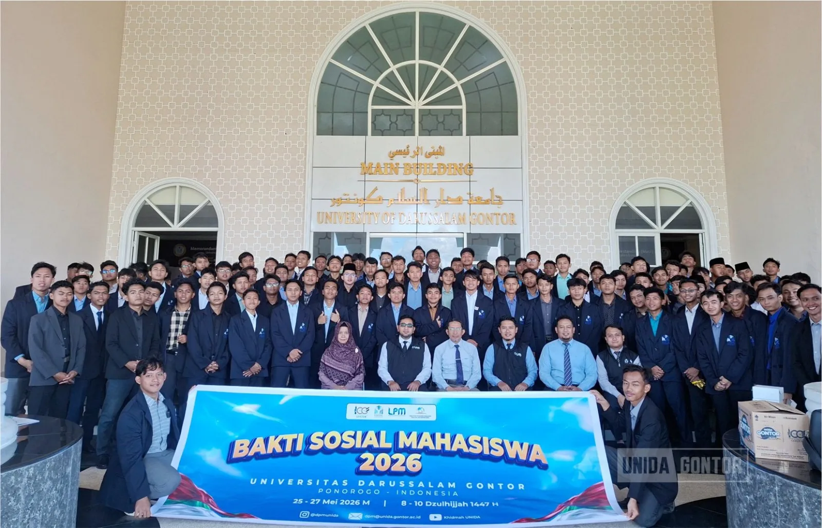 Mahasiswa UNIDA Gontor bersama masyarakat mengikuti kegiatan bakti sosial di Kecamatan Jenangan Ponorogo.
