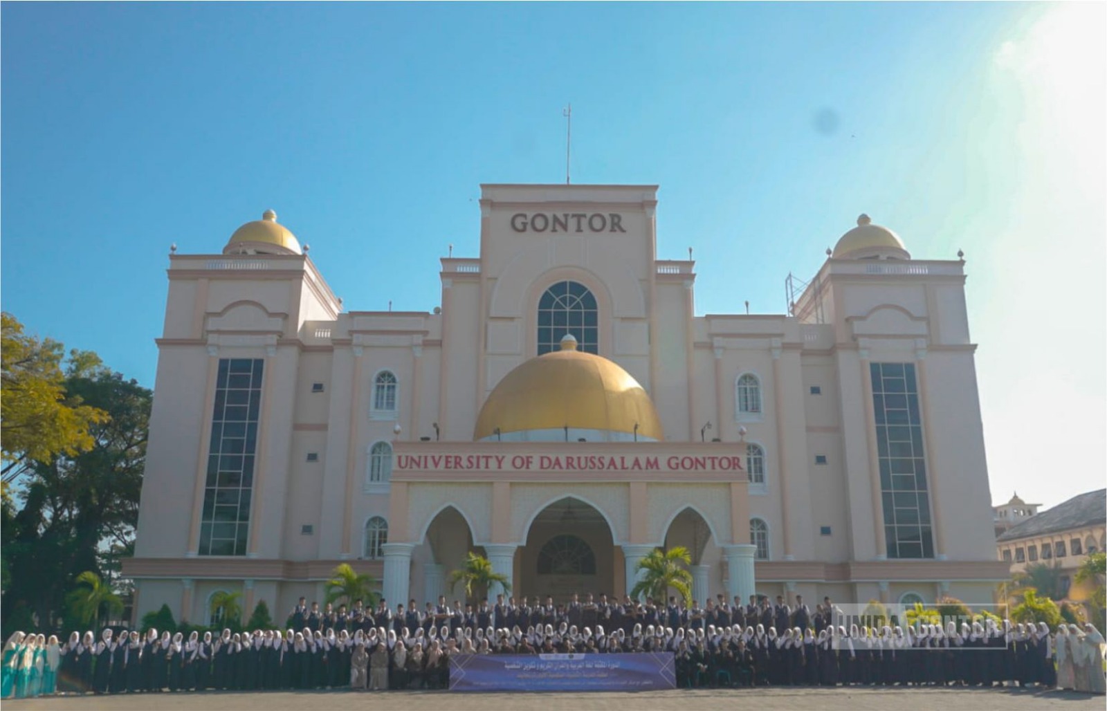 Pembukaan Arabic and Qur’anic Camp MTsN 1 Trenggalek di UNIDA Gontor bersama peserta dan pembimbing
