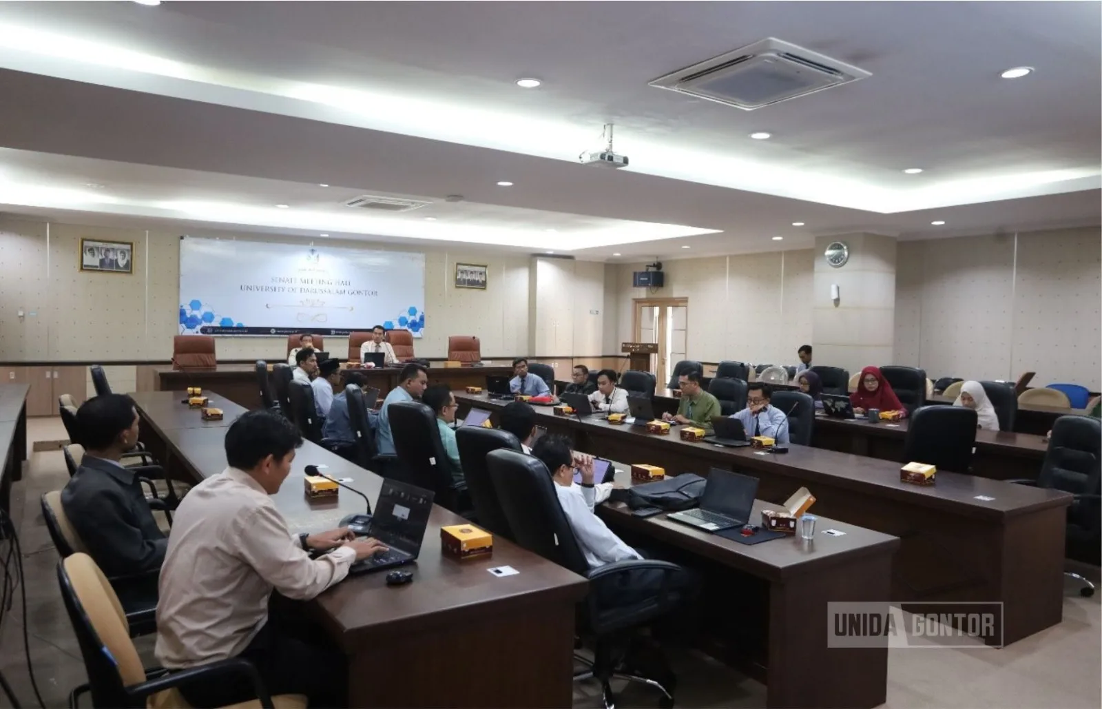 Rapat Tim Komite Integritas Akademik UNIDA Gontor untuk ajuan jabatan akademik dosen Lektor Kepala dan Guru Besar