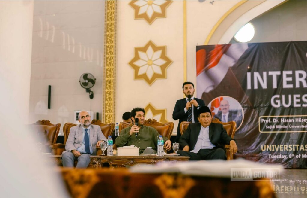 Akademisi Türkiye bersama sivitas UNIDA Gontor dalam seminar internasional profesionalisme Islam