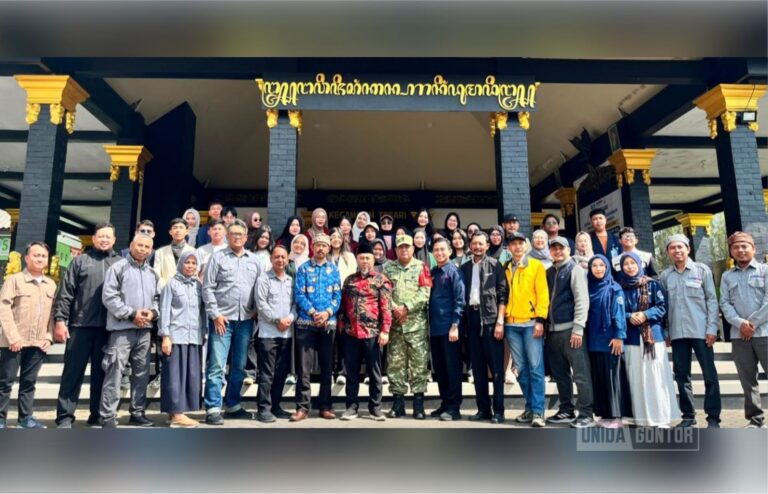 UNIDA Gontor Ikuti KKN Kolaboratif ASPIKOM Jatim di Tengger