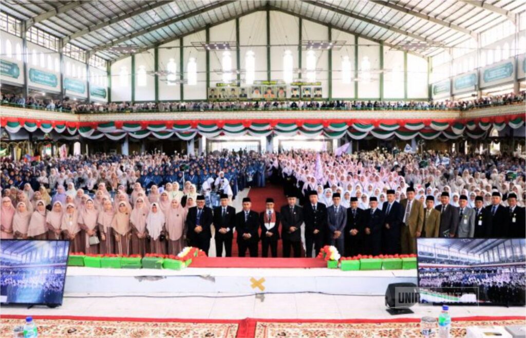 Ketua Senat UNIDA Gontor Hadiri Reuni Akbar Alumni Gontor Putri 100 Tahun Gontor