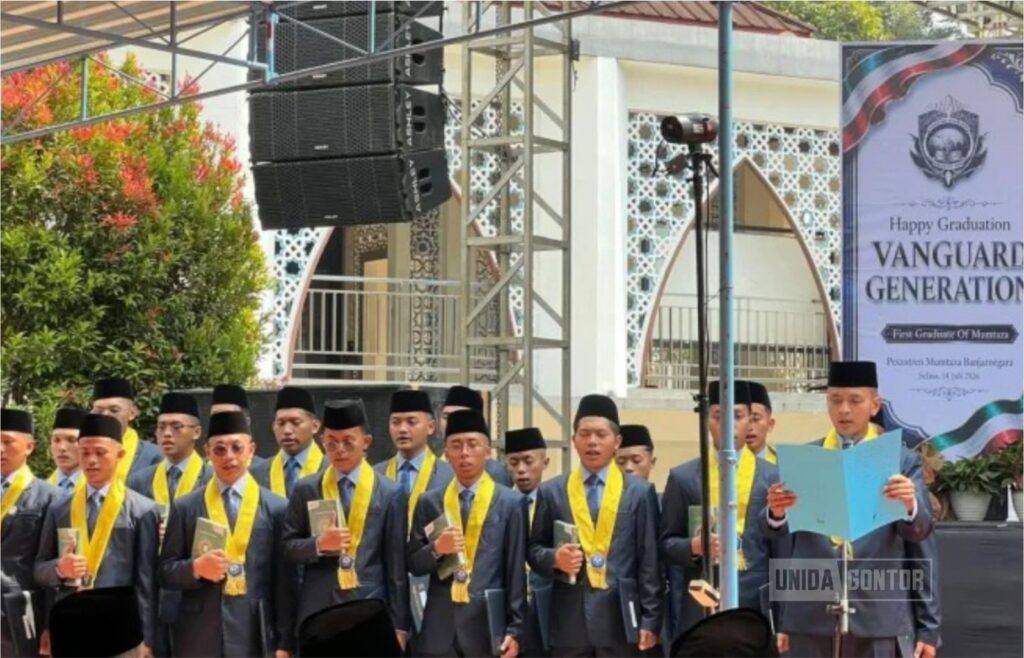Ketua Senat UNIDA Gontor menghadiri Wisuda Perdana Alumni Pondok Pesantren Mumtaza Banjarnegara.