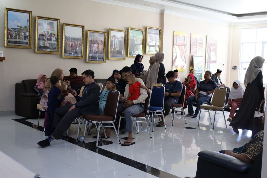 Khitan Massal Milad ke-63 UNIDA Gontor Wujudkan Pengabdian kepada Masyarakat
