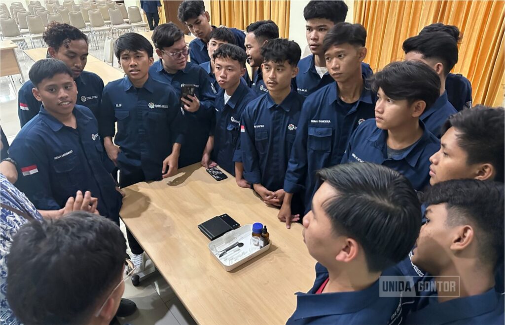 Mahasiswa TIP UNIDA Gontor mengunjungi Rumah Riset Jamu Hortus Medicus Tawangmangu